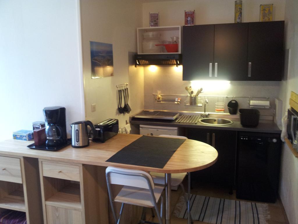 Duplex14H 1Er Etage Jardinet 1 Parking Ou Studio14B Rdc Terrasse Sans Parking La Rochelle (Charente-Maritime) Exterior foto